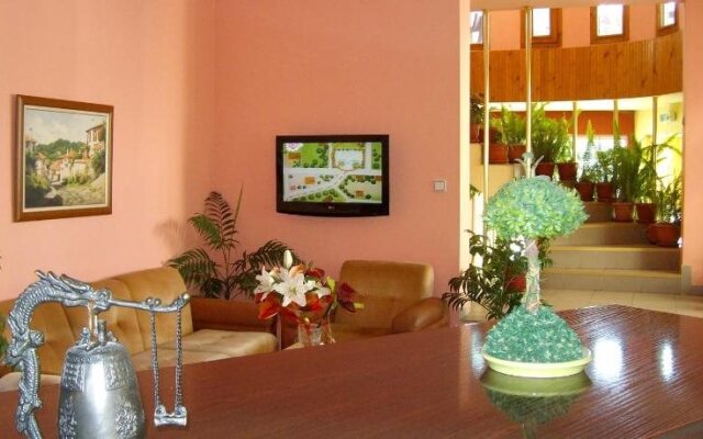 Family Hotel Flora