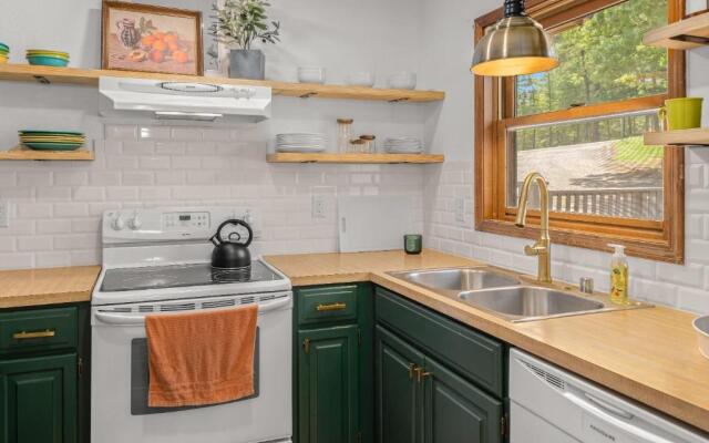 Lovely Oasis on Tunnel Vision Trail