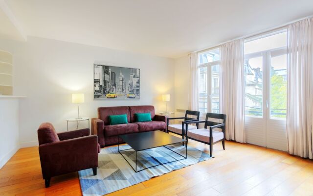 Parc Monceau - Courcelles Apartment