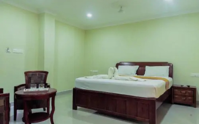 Chola Inn