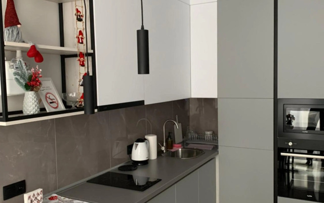 MAKSIM Modern Apartment