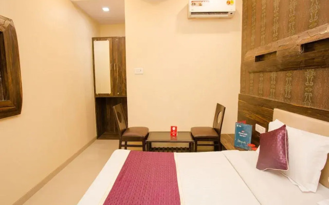 OYO 8759 Hotel Adore Palace