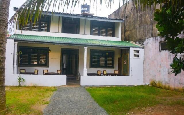 The Beach House Hikkaduwa