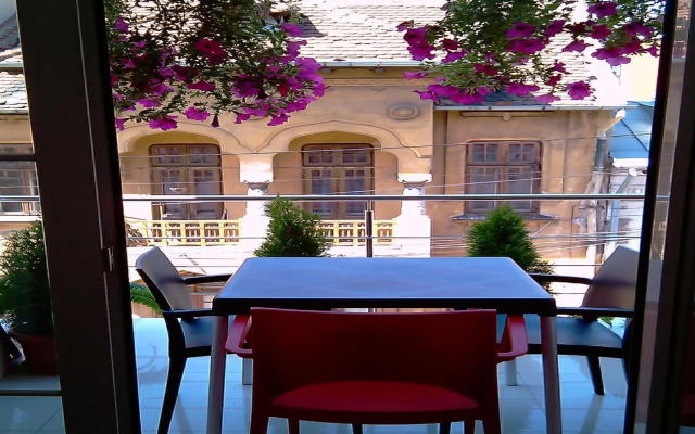 Tranzzit Hotel