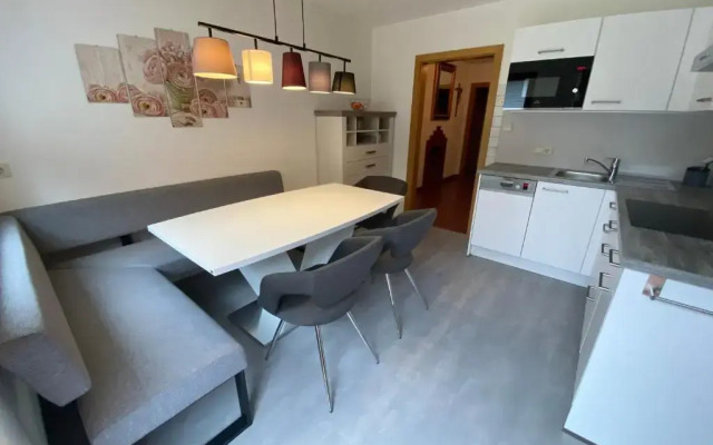 Apartments Oberhollenzer