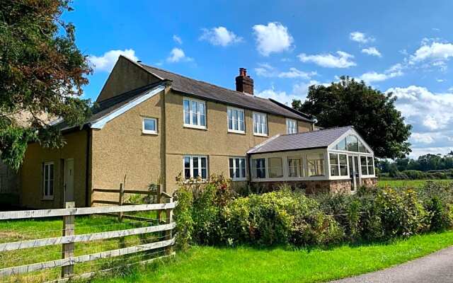 Farmhouse studio near Shrewsbury
