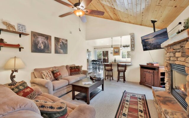 THE Sugar Chalet #2171