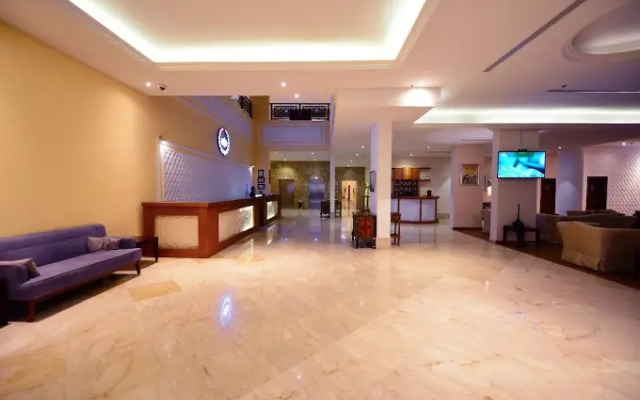 Lotuston Furnished Apartments 2