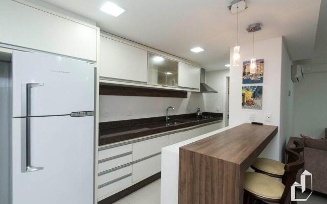 Kremer Residence: Apartamento Amplo Próximo ao Mar