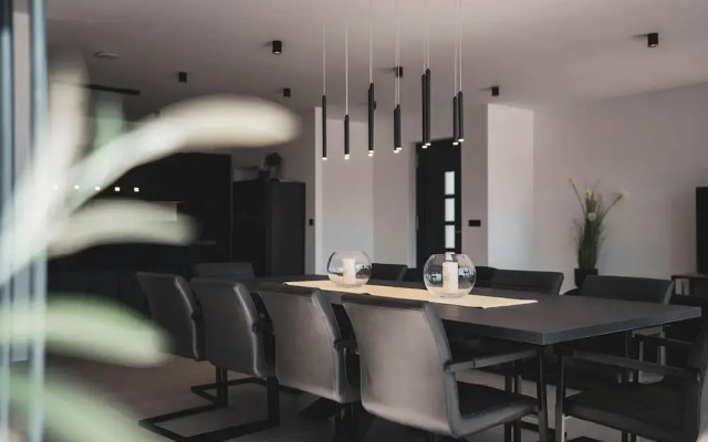 Villa Just be Happy by Trawelltopia