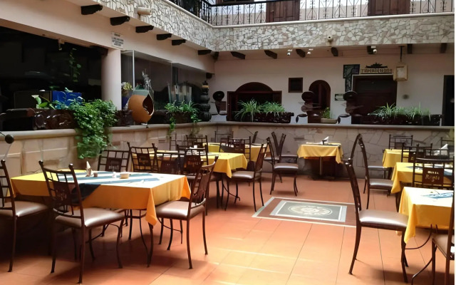 Hotel Regis
