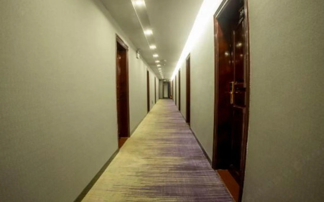 Dongjiang Hotel