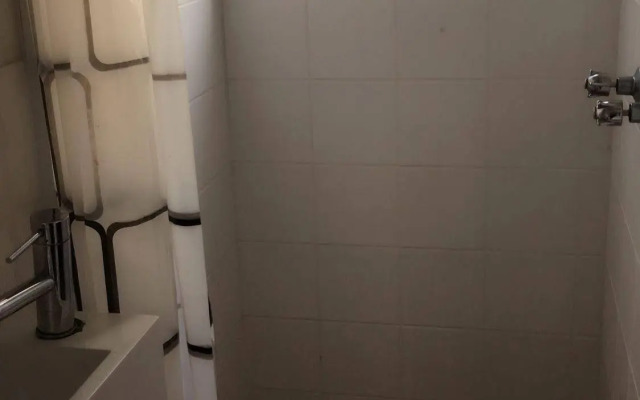 Gold Coast Backpackers - Hostel