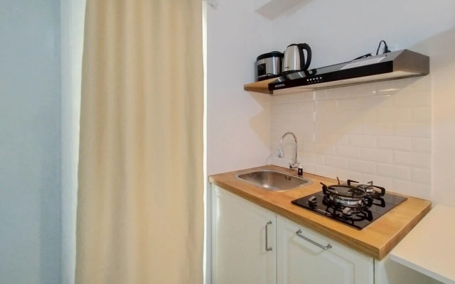 Cozy Living And Simply 2Br At Bassura City Apartment