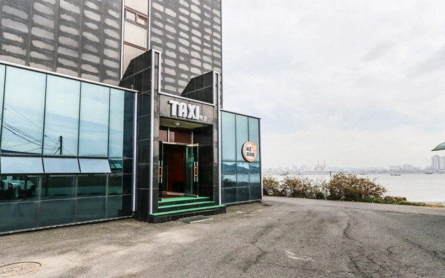 Seocheon Taxi Hotel