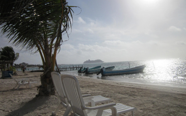 Hostal Jardín Mahahual