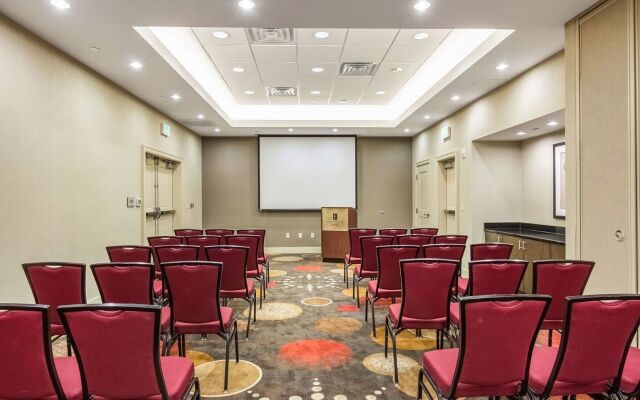 Embassy Suites Newark Airport