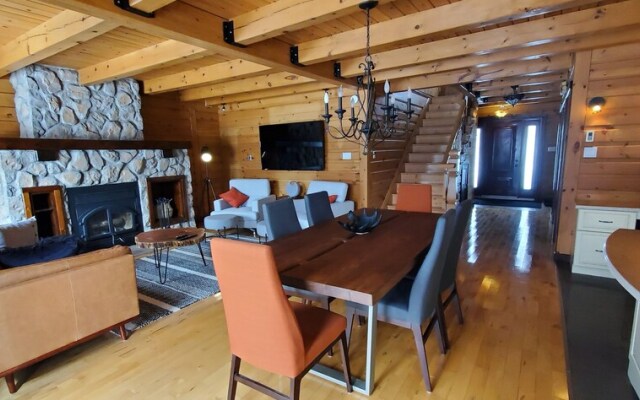 Chalet Grandes-piles St-maurice, Quai Privé