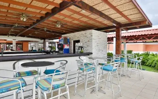 Jaco Beach Hotel & Club