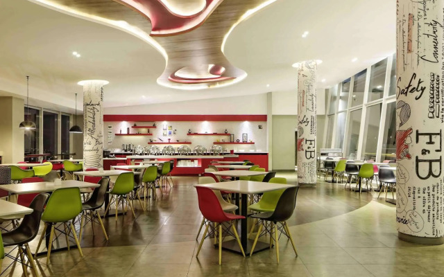 ibis Padang Hotel