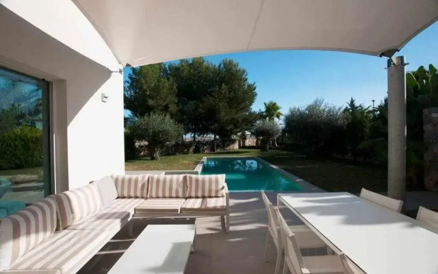 Villa Las Colinas