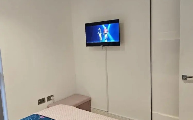 Cozy London Apartment Canary Wharf