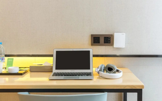 Ibis Styles Zhengzhou International Convention  Exhibitio