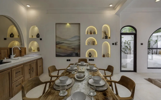 Casa Amor by GORO