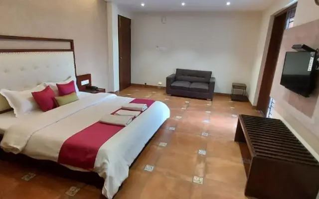 The Palm Aryan - a Boutique Hotel