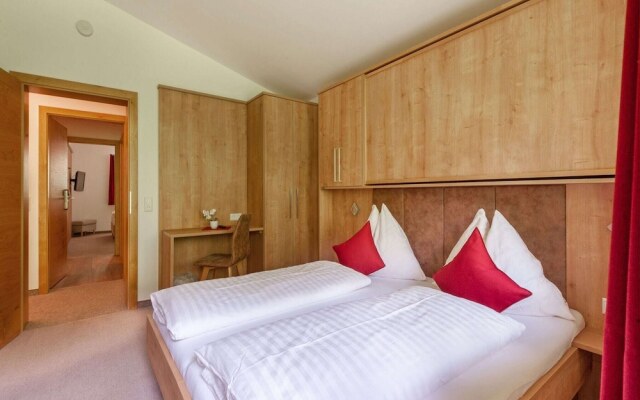 Gorgeous Apartment in Saalbach with Sauna near Ski Slopes