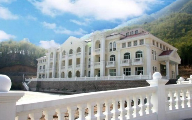 Anji Haibo Resort