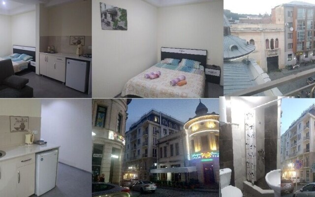 Apartment Happy Holidays