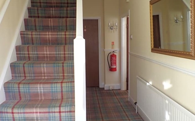 Stoneleigh Hotel
