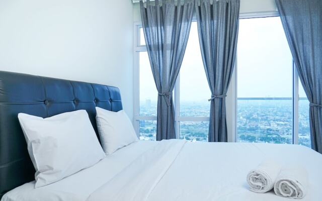 Simply Furnished Studio Apartment at Puri Mansion