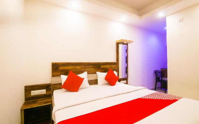 OYO 77519 Hotel Rajdhani Residency