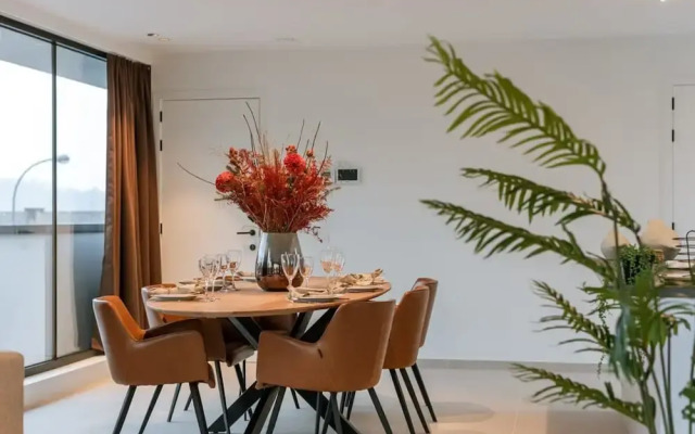Apartment With two Large Terraces