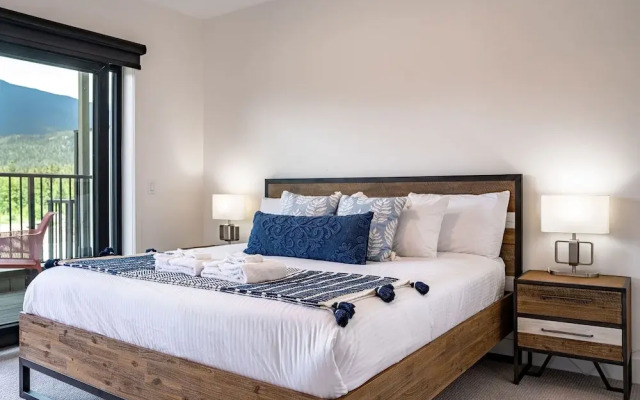 Stoke House by Revelstoke Vacations