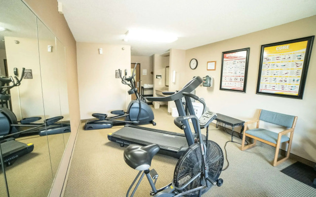Quality Inn & Suites Watertown near Prairie Lakes Ice Arena