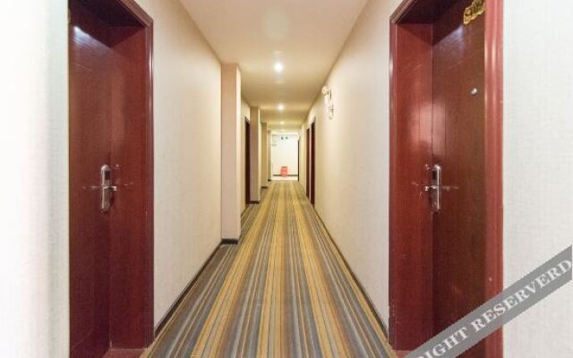 Yunmeng Ruixin Express Hotel