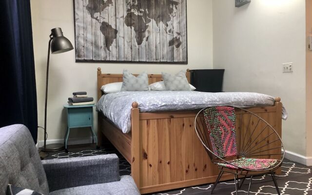 Bryant Park Studio Apartment next to Times Square
