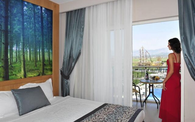 Lake & River Side Hotel & Spa