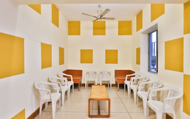 OYO 13668 Hotel Utsav