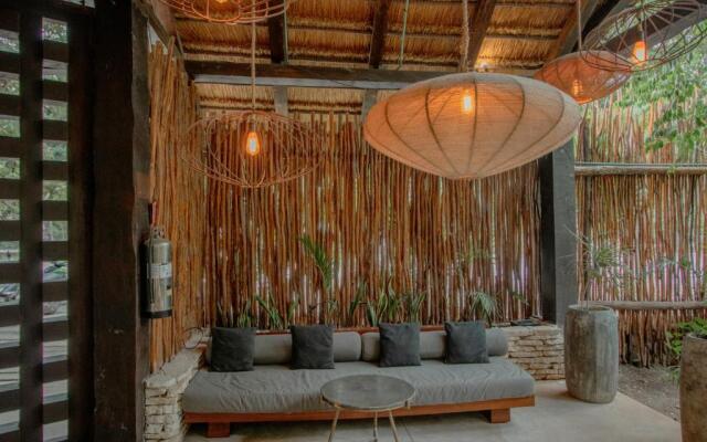 Ideal 4 Groups AldeaZama 2Br 10Pax Apt Papaya Playa