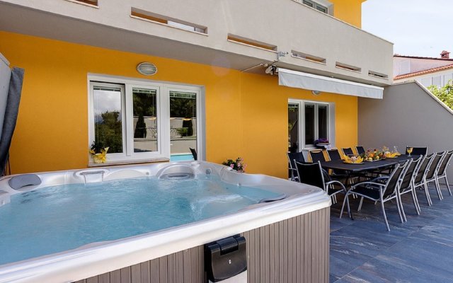Spacious Villa in Crikvenica With Private Pool