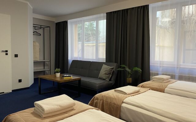 Cube House Aparthotel