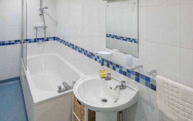 Luccombe Villa Holiday Apartments