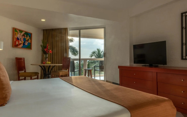 Park Royal Beach Ixtapa - All Inclusive