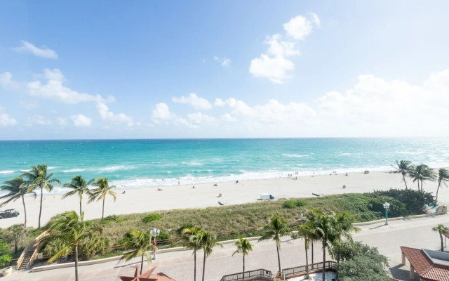 703 Ocean View Hollywood Beach