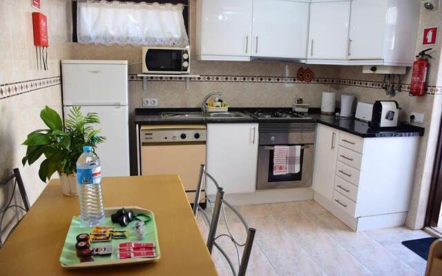 Apartment with One Bedroom in Albufeira, with Pool Access And Wifi - 4 Km From the Beach