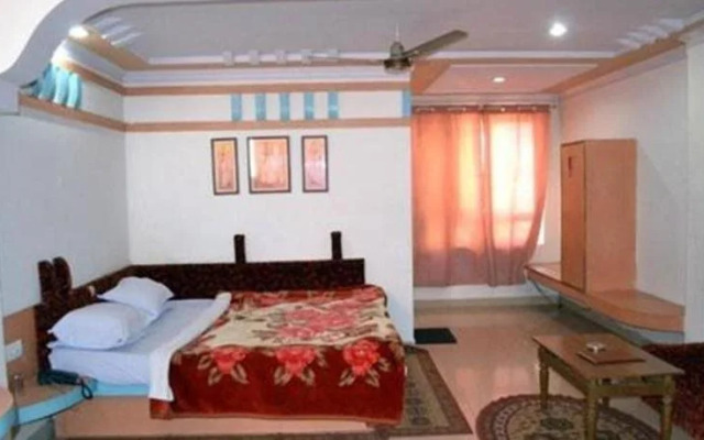 Hotel Amrapali Pachmarhi